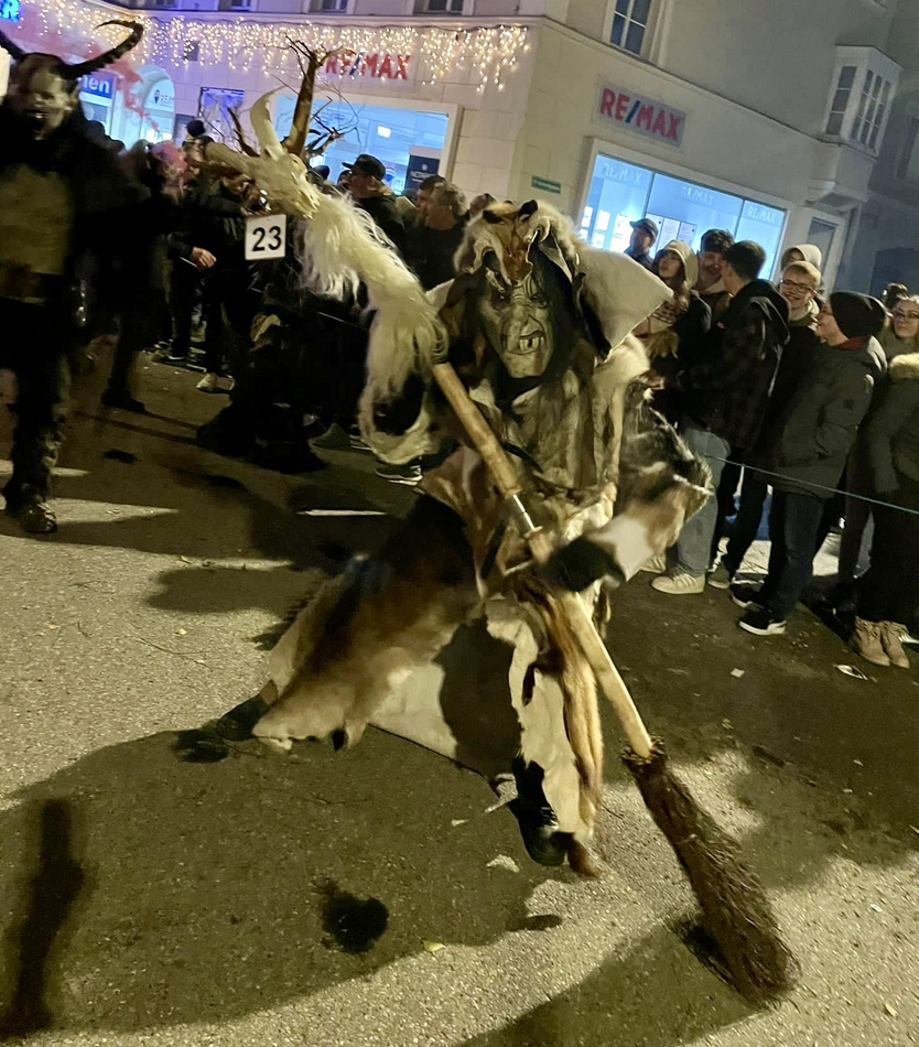 Hells Bells Devil´s Brauchtum Krampus Perchten Teufel Klausen und mehr