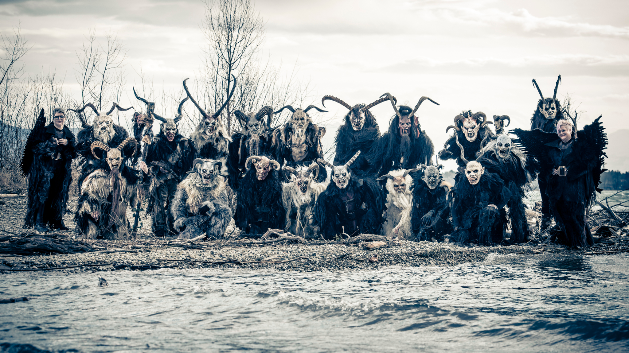 Die Perchten - Brauchtum Krampus Perchten Teufel Klausen Und Mehr